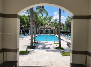 640 S Park Rd #15-4, Hollywood, FL 33021