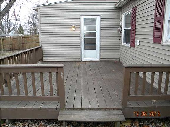 4th image of 243 Maldiner Ave