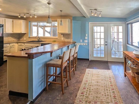 5th image of 2011 Halfmoon Valley Rd