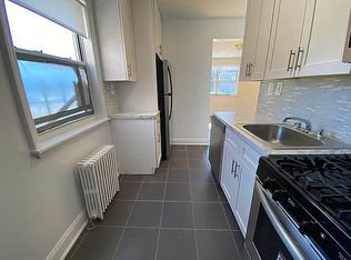 64-44 Cloverdale Blvd #1F, Oakland Gardens, NY 11364