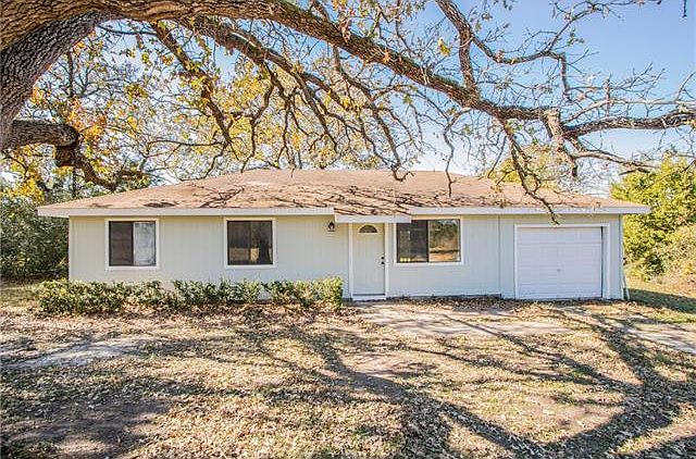 1st image of 136 Shadow Oak Dr
