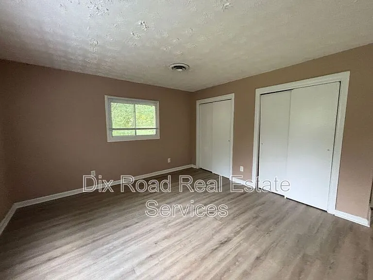 1739 Embury Park Rd — Photo 23