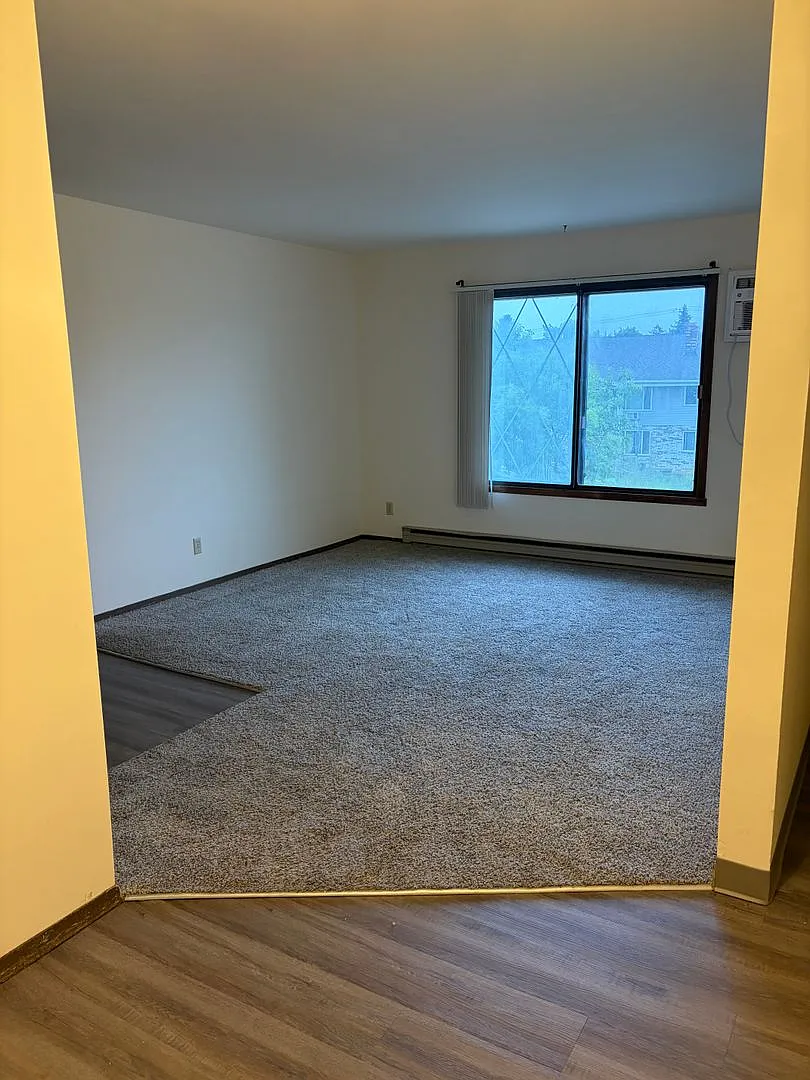 Evergreen Apartments of Hartford, LLC — Photo 4