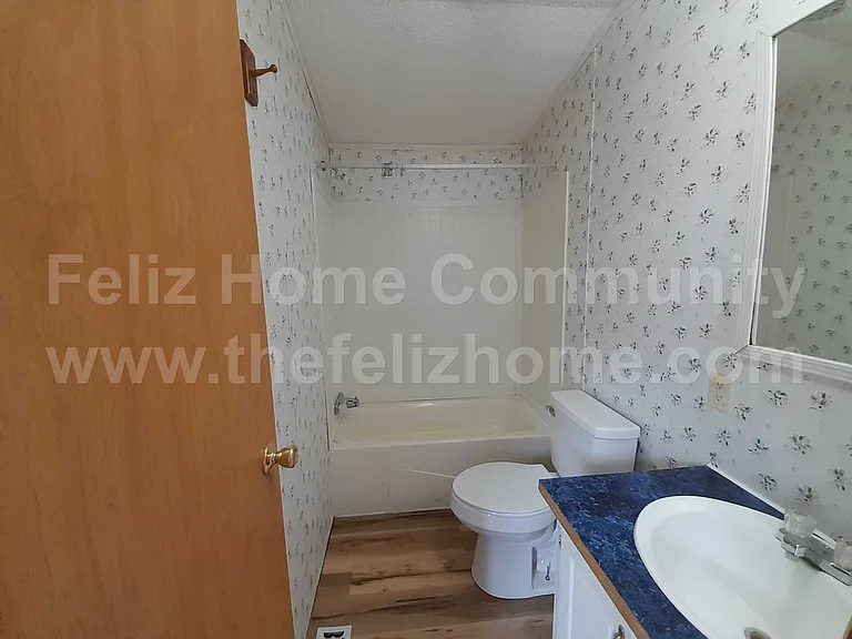 4-6016 Glade Rd #4 — Photo 10