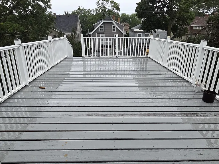 Upper deck