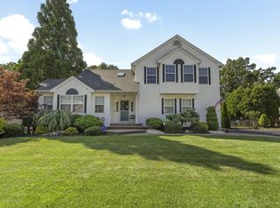 25 Teakwood Dr, Jackson, NJ