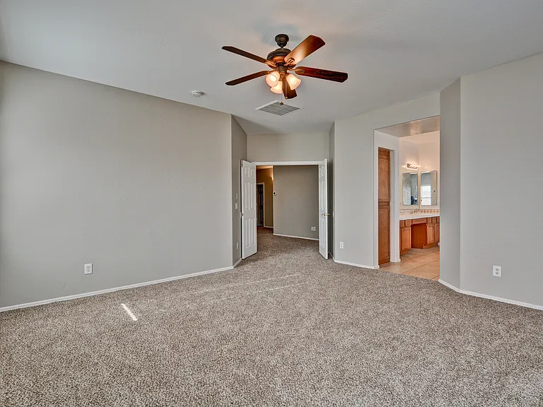 10115 W Parkway Dr — Photo 14