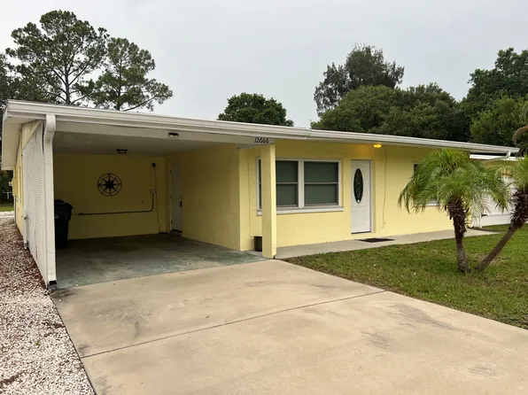 12666 Lake Dr, Largo, FL 33774