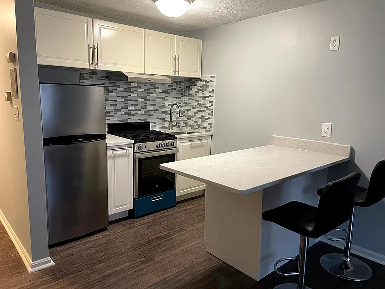 10 Kenmar Dr #28 — Photo 1