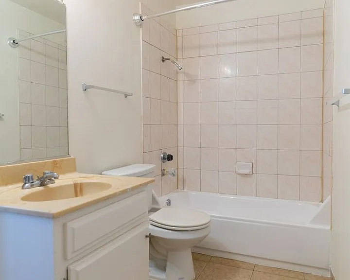 450 N Coronado Ter — Photo 10