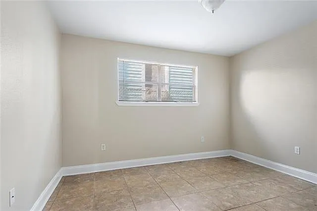 2516 Dumaine St #C — Photo 17