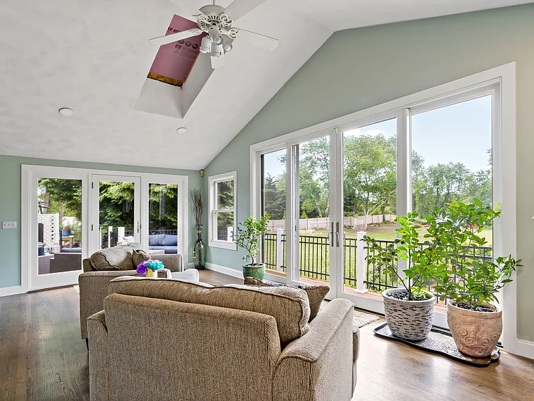 205 Kettle Pond Dr — Photo 3