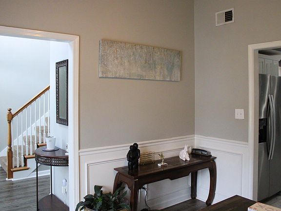 4th image of 873 McAllister Dr