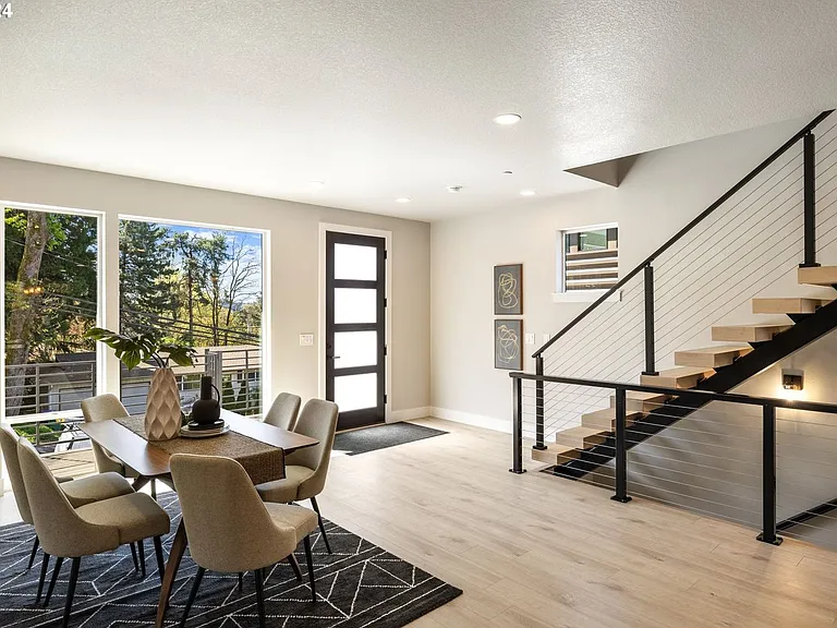 617 SW Lobelia St — Photo 21