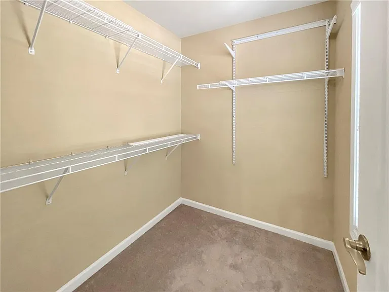 2511 Gadsen Walk — Photo 33