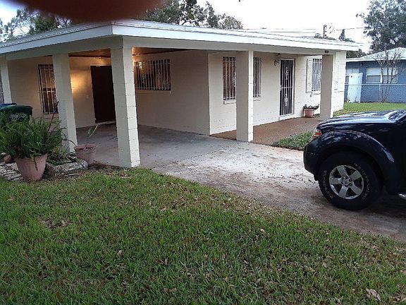3rd image of 2107 W Sligh Ave