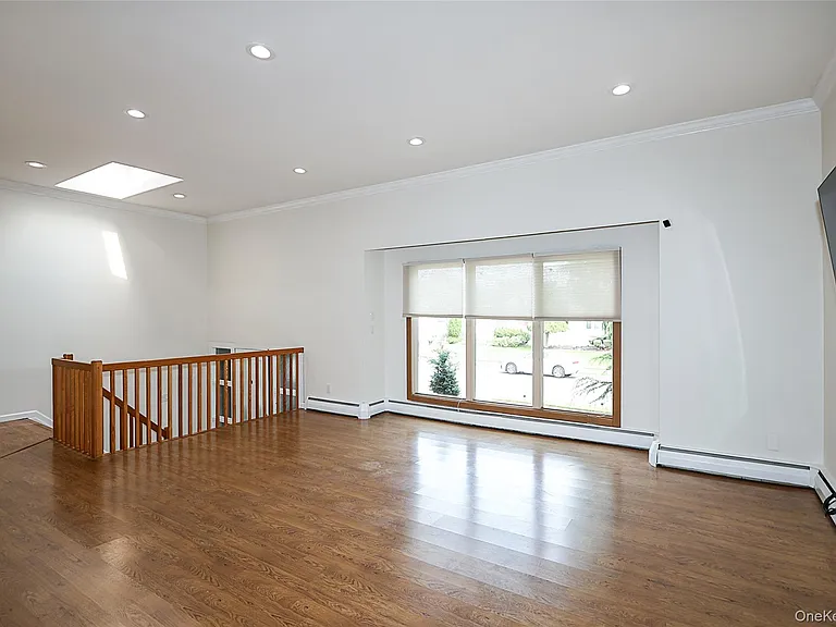 14 Glenn Dr — Photo 7