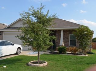 221 Fossil Bridge Dr, Fort Worth, TX 76131