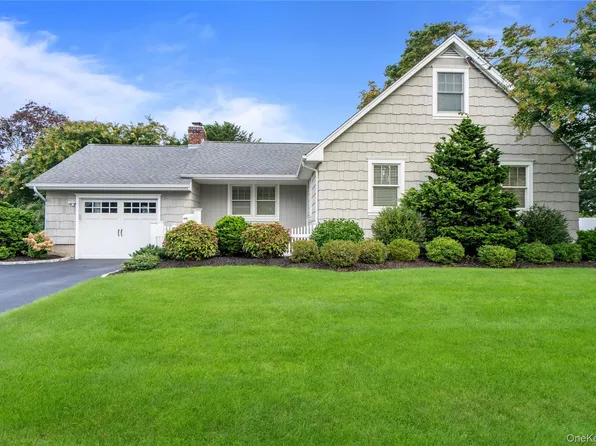 99 Benson Avenue, Sayville, NY 11782
