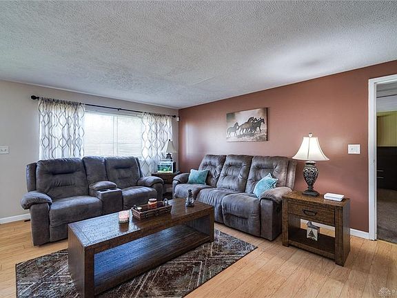 4th image of 3815 Elmira Dr