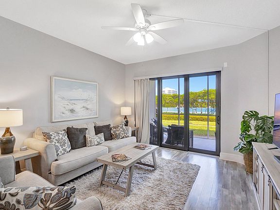 3rd image of 200 Waterway Rd APT 109