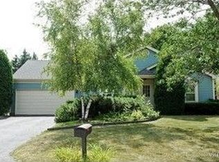 1907 Gatewood Dr, Gurnee, IL 60031
