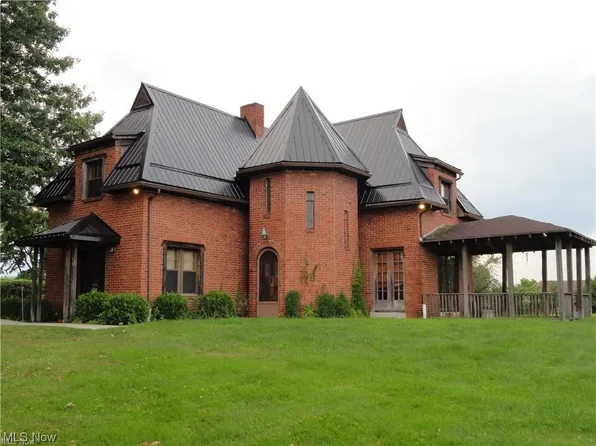 3421 Pennsylvania Ave, Weirton, WV 26062