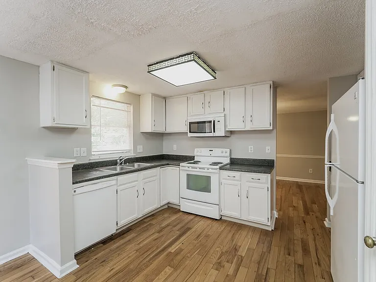 5708 Running Wood Ln — Photo 8