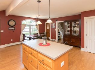 15 Hayward St, Franklin, MA 02038