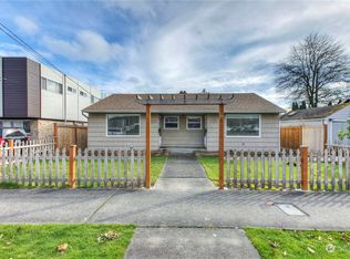 524 Burnett Ave N, Renton, WA 98057