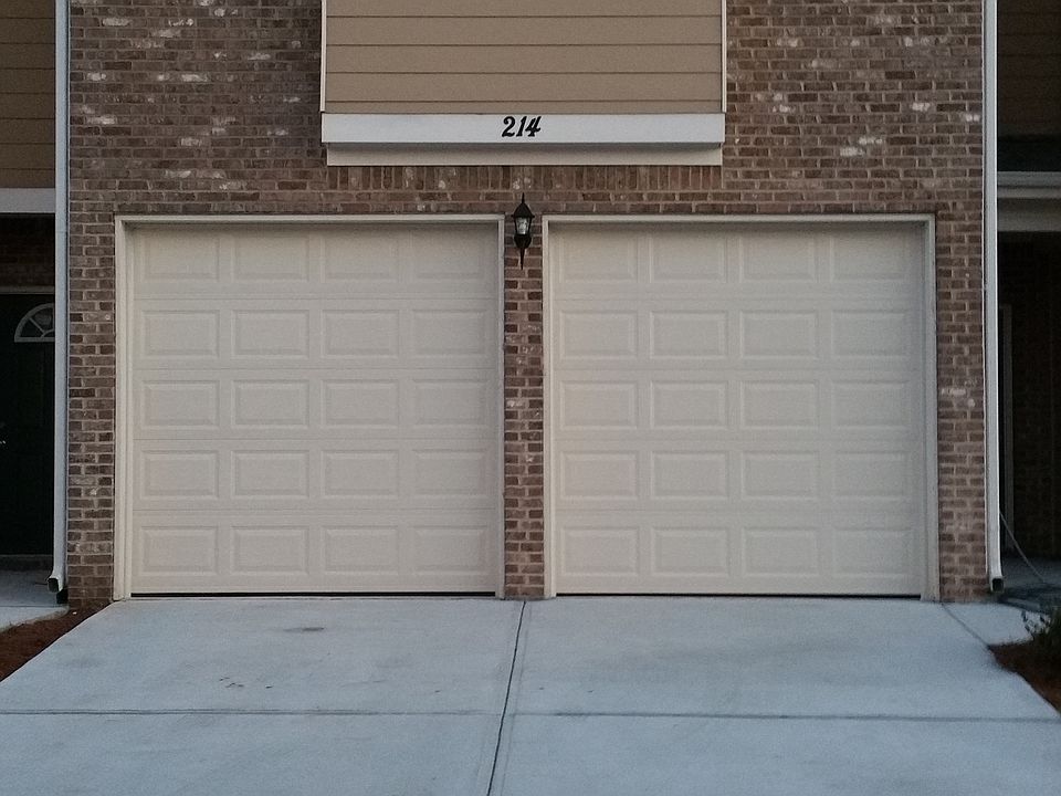 1st image of 214 Oakland Hills Way