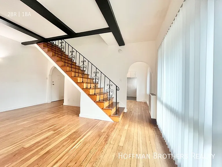 1801 N Kingsley Dr #203 — Photo 1