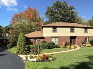 3389 Harrowgate Rd, York, PA 17402