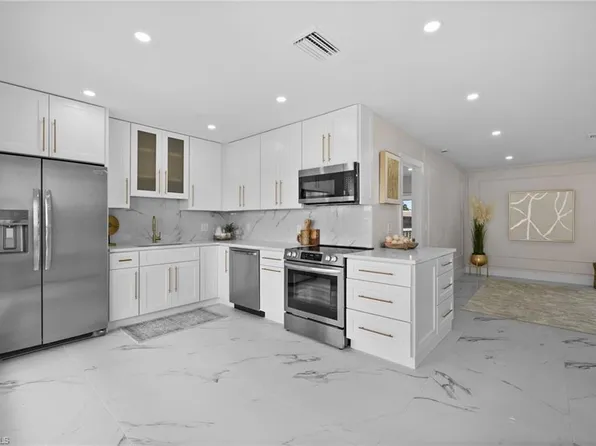 105 Harrison RD #4, NAPLES, FL 34112