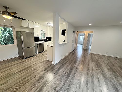 2nd image of 1132 N Formosa Ave APT 9