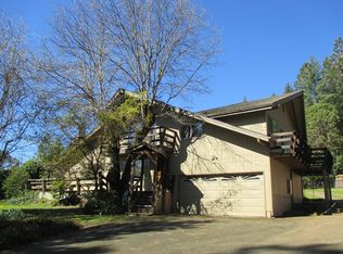 194 Gary Ln, Merlin, OR 97532