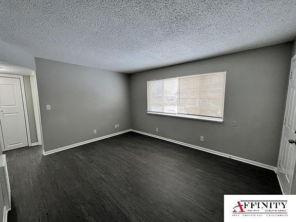 2nd image of 1505 N 55th Dr APT A