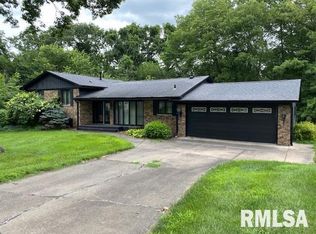 7615 36th Ave, Moline, IL 61265