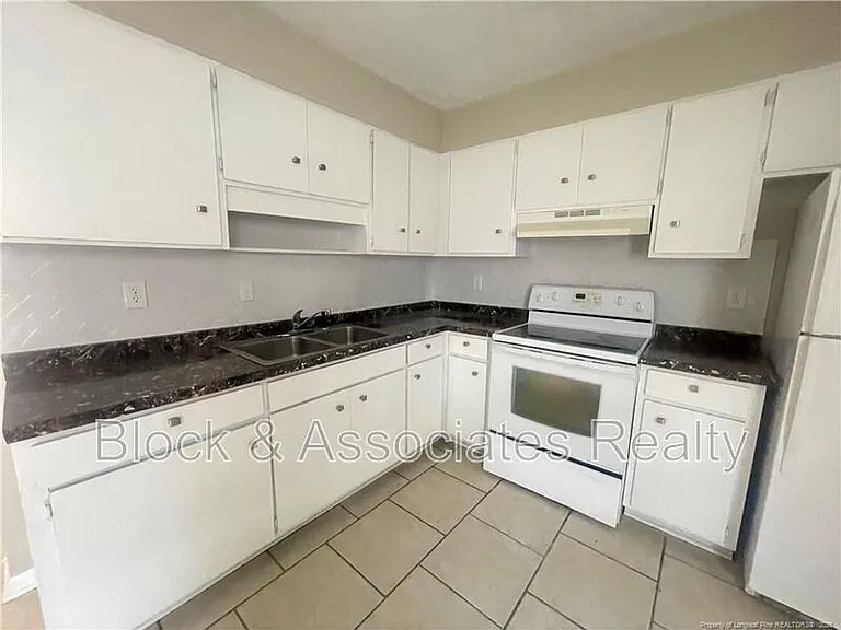 4959 Galveston Dr #C — Photo 8