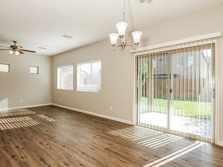 12121 W Avenida Del Rey — Photo 7