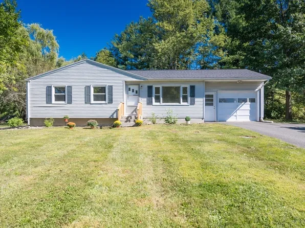 40 Farmington Rd, Amherst, MA 01002