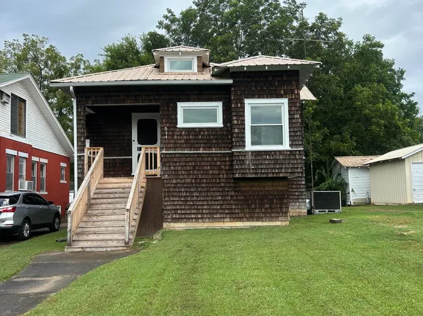 514 Ohio Ave, Etowah, TN 37331