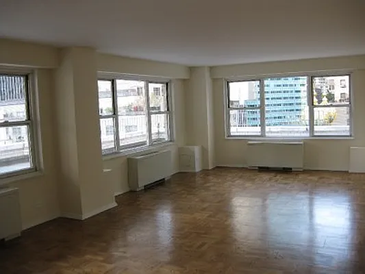 Rented by Classic Marketing- 530 Park1 | media 29