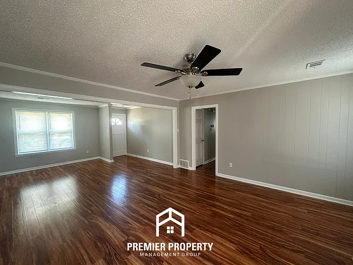Building Photo - 5611 Autumn Glen Dr