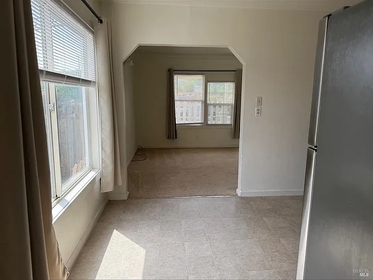 366 Brown St #B — Photo 3