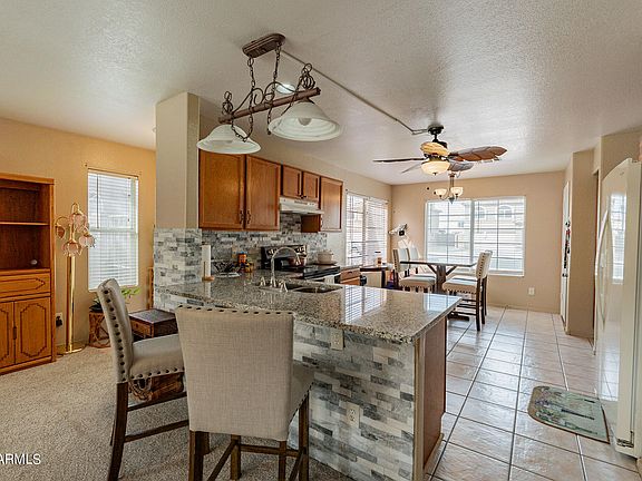 3rd image of 9649 W SUNNYSLOPE Lane