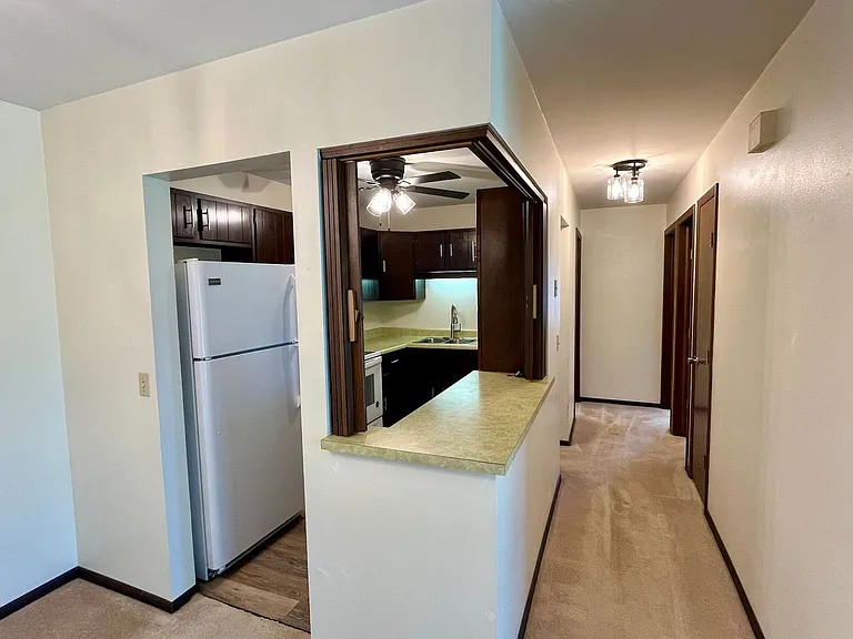 1703 Sawyer Dr — Photo 4