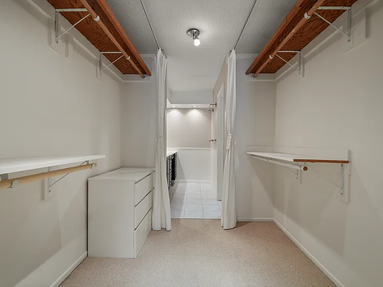 15231 Magnolia Blvd #221 — Photo 12