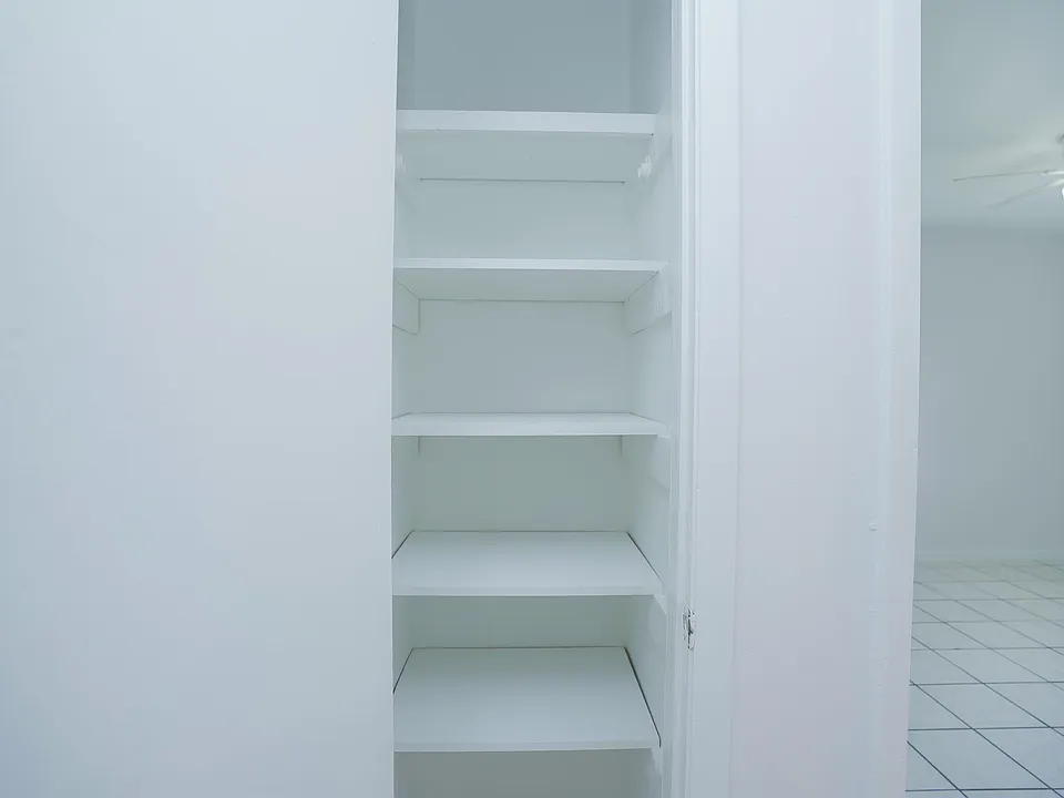 1193 S Alhambra Cir
