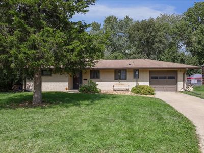 415 Pleasant View Dr, Des Moines, IA, 50315